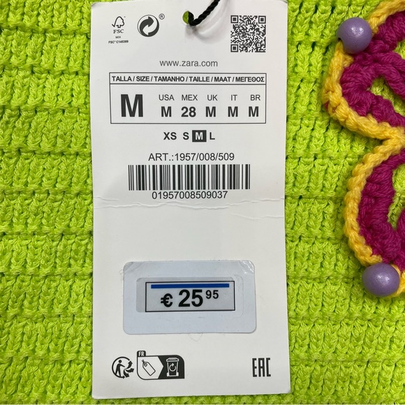 Zara Neon Green Knit Crochet Top Cropped Contrast Crochet Floral MEDIUM NWT - Picture 4 of 8